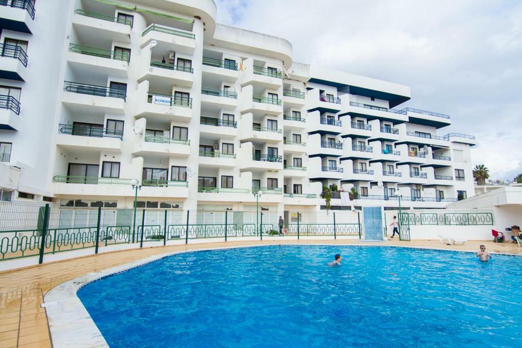 Apartamento T2 com Piscina e Wifi a 350 metros da Praia Olhos de Agua (Albufeira) Exterior foto